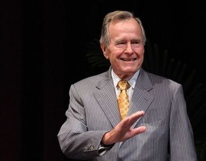 Церемониальный поезд Дж. Буша-старшего проедет мимо скорбящих впервые за 50 лет