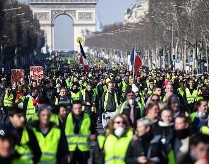 Франция озвучила ущерб от манифестаций "желтых жилетов" 