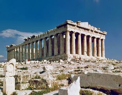 В афинский Акрополь ударила молния, четыре человека пострадали  
