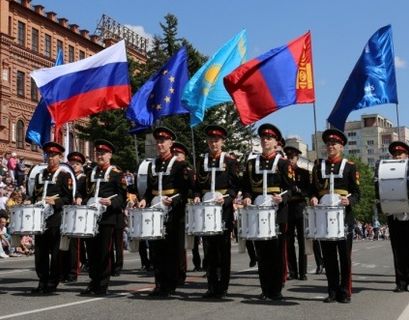 Фестиваль военных оркестров открылся в Хабаровске