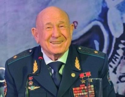  Леонов получил от президента орден "За заслуги перед Отечеством"