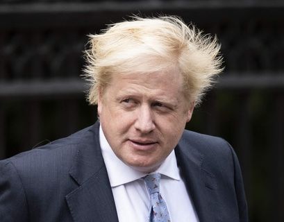 После второго тура выборов премьер-министра Великобритании лидирует Джонсон