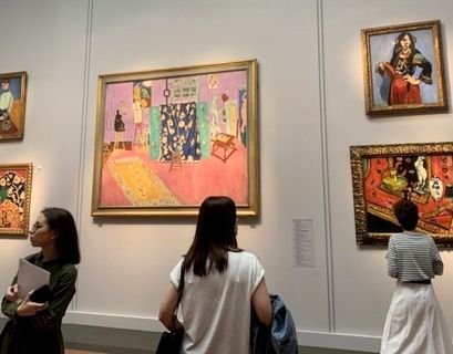 Коллекции Щукина и Louis Vuitton в музее Пушкина посещают иностранцы