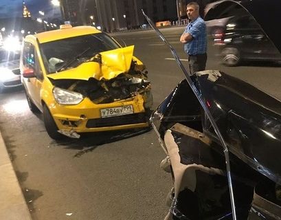 В Москве увеличилось число аварий с участием такси