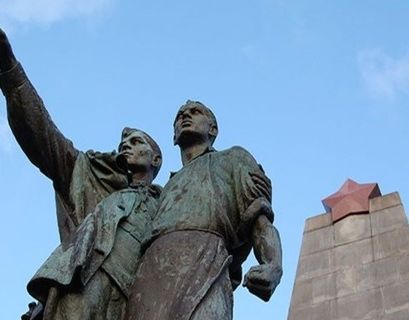 В Госдуме предложили создать список всех памятников России за рубежом
