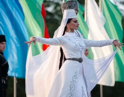Фестиваль "Северный Кавказ: синтез мира, синтез искусств" начинается в Петербурге