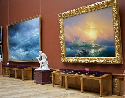 В Петербурге для посетителей открылись Эрмитаж, Русский музей и Летний сад
