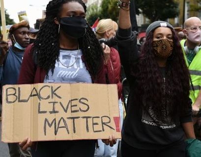 Движение Black Lives Matter стало событием в искусстве 2020 г - СМИ