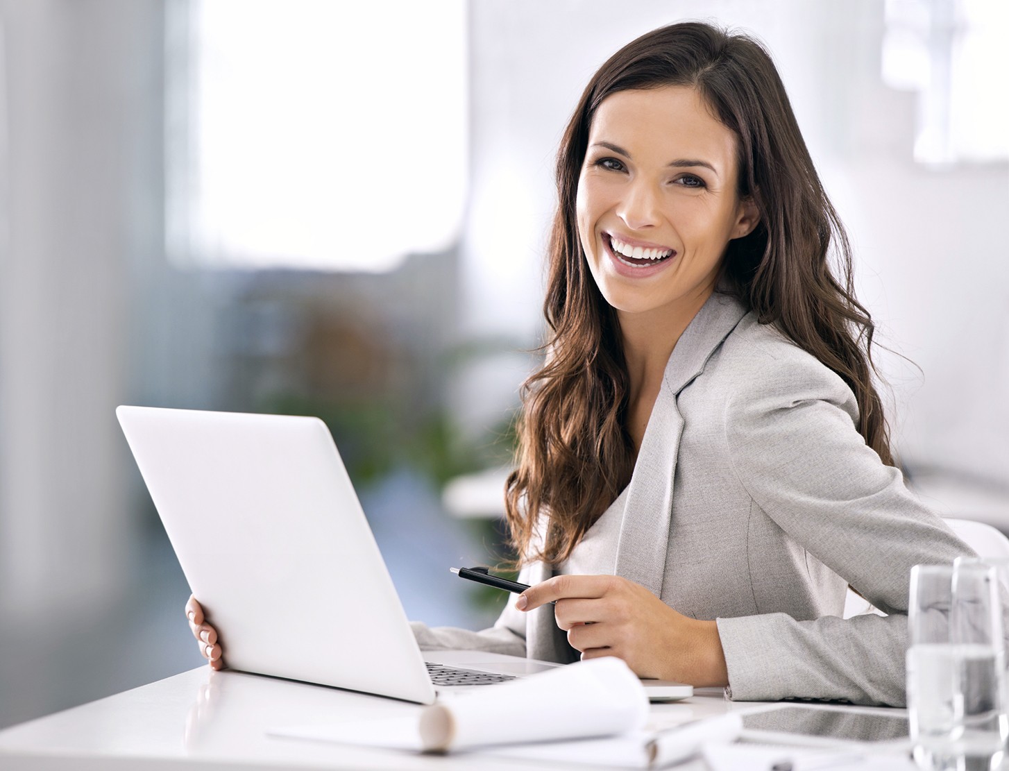 simpatichnaya-biznes-ledi-foto-erotika-i-fantastika