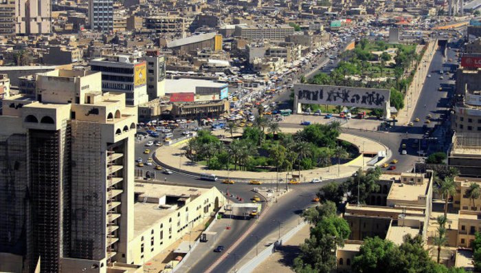 В багдадском торговом центре захвачены заложники, есть жертвы - СМИ