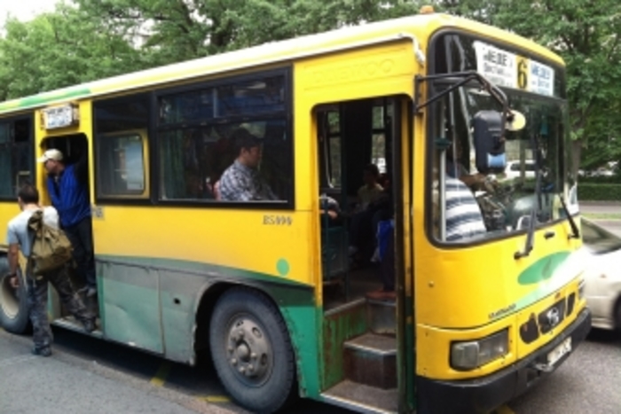 Нуждающиеся жители Алма-Аты получат льготы на проезд в общественном транспорте