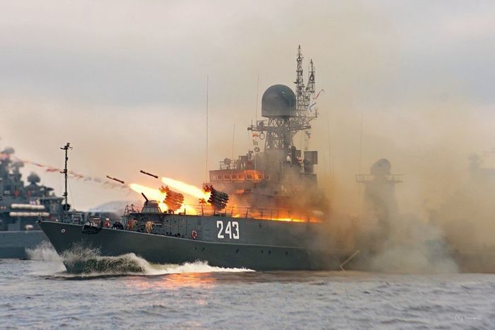 Учения закрыли часть Каспийского моря для гражданских судов