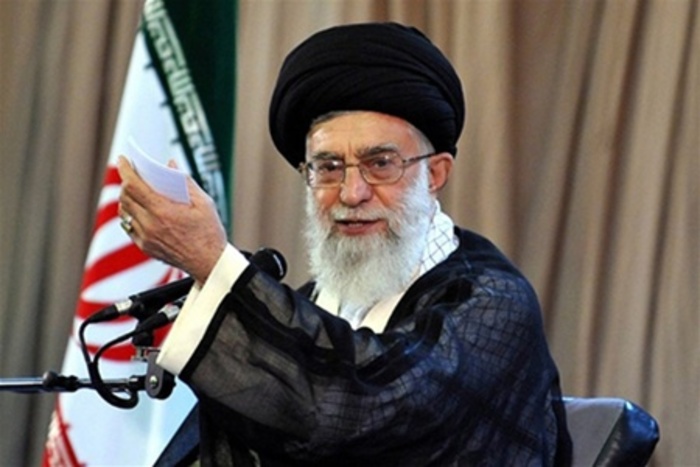 Али Хаменеи: прямые переговоры с США наносят лишь ущерб Ирану