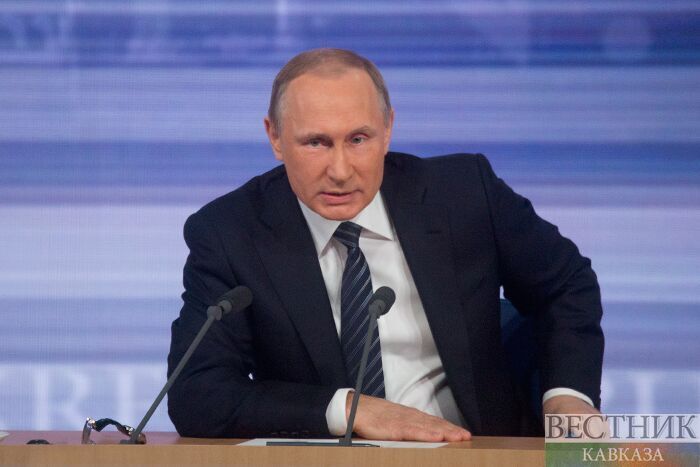 Песков пообещал завтра назвать дату "прямой линии" с Путиным