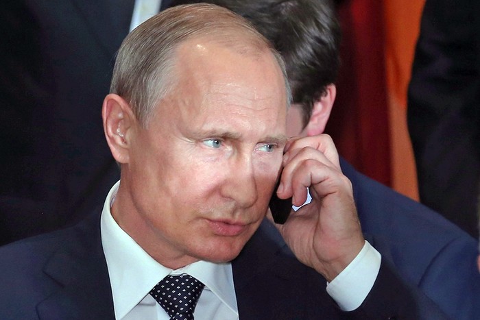 Путин и Трамп поговорят по телефону завтра - Белый дом