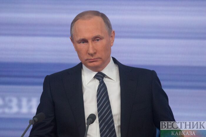 Путин: отношения России и Египта развиваются позитивно 