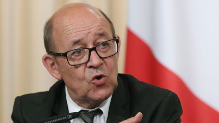 Меню переговоров с РФ надо сделать "более вкусным" - глава МИД Франции