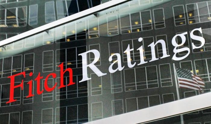 Fitch улучшило прогноз российским рейтингам 