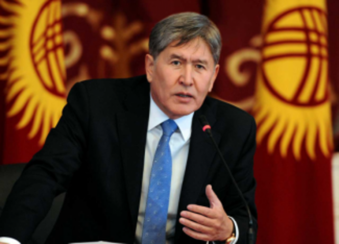 Атамбаев: Киргизия должна сохранить братские отношения с РФ
