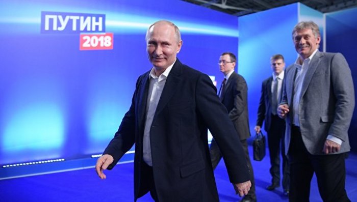 Владимир Путин продолжает принимать поздравления