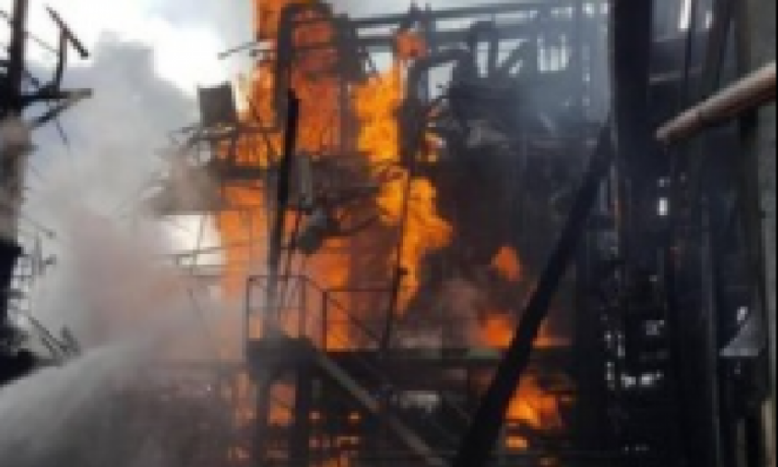 Под Прагой взорвался химический завод, рабочие погибли в кипящем каучуке