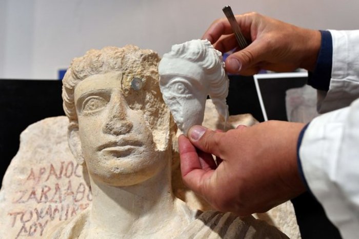 Сирия восстанавливает скульптуры из Пальмиры