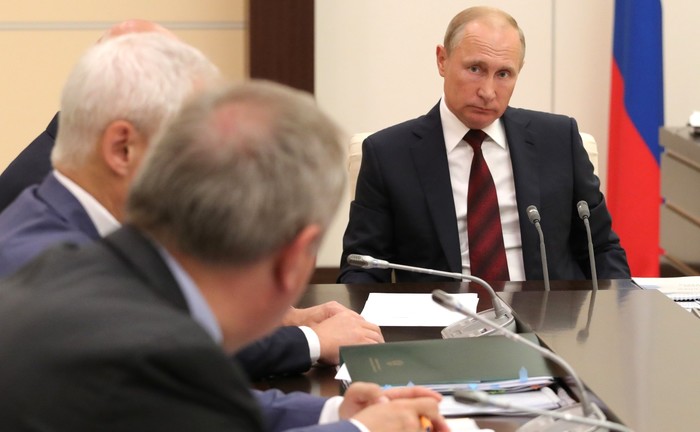 Путин отправил в отставку 15 генералов-силовиков