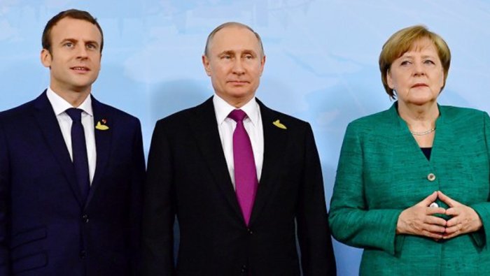 Путин рассказал Макрону и Меркель об инциденте в Керченском проливе 
