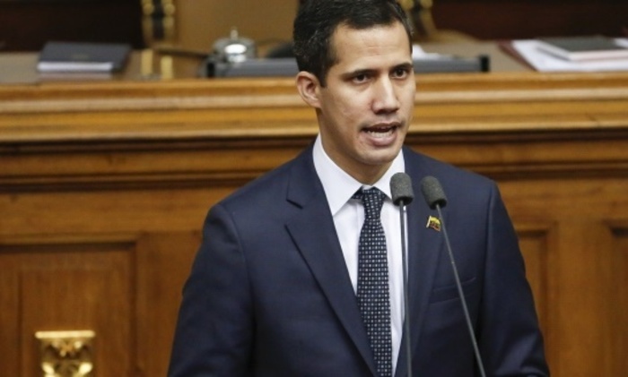 Гуаидо намерен ввести в Венесуэле режим ЧП