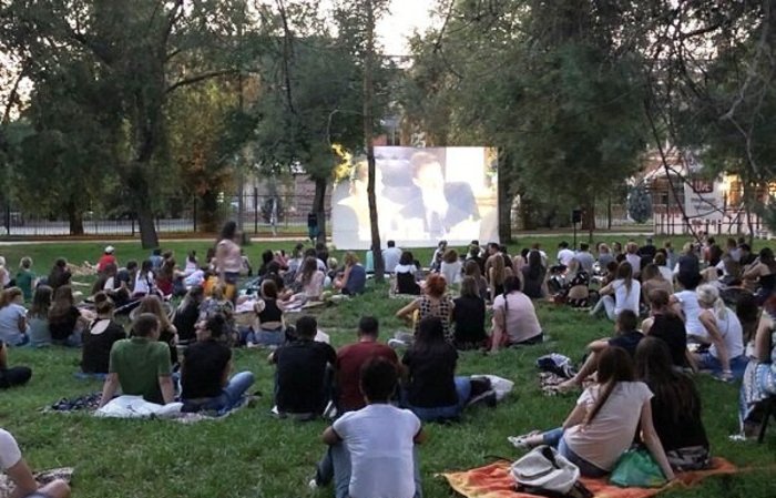 Кинотеатры будут колесить по Узбекистану