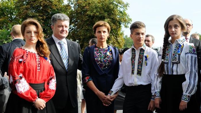 СМИ рассекретили "план бегства" семьи Порошенко
