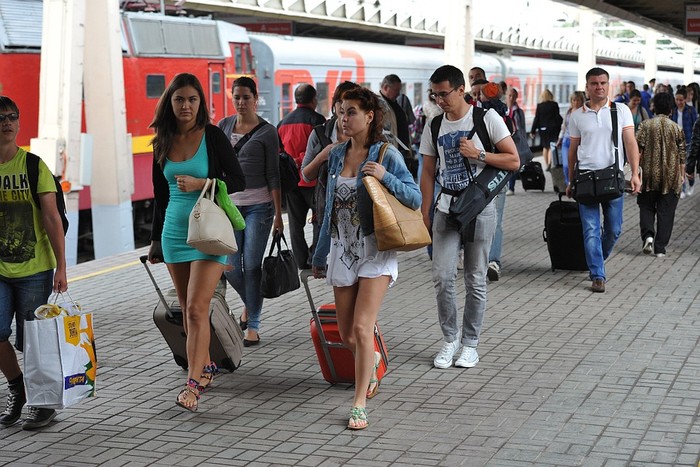 Летом РЖД запустит 500 дополнительных поездов