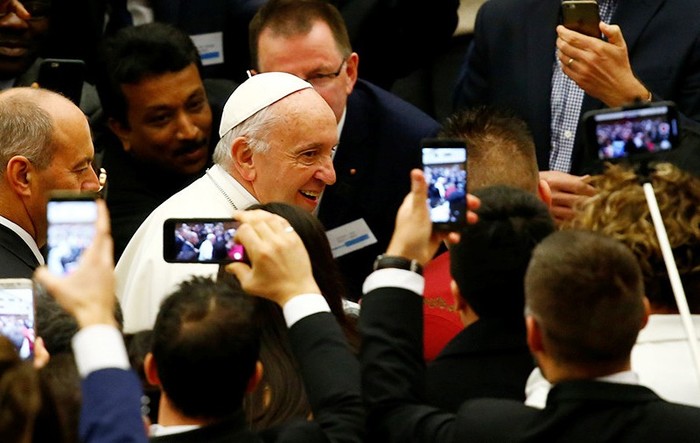 Папа Римский принят в Ассоциацию иностранной прессы Италии