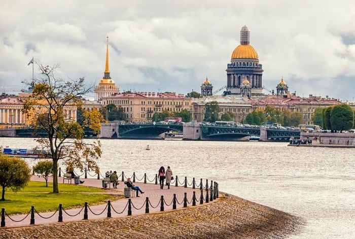 Петербург и Финляндия признаны самыми безопасными туристическими направлениями