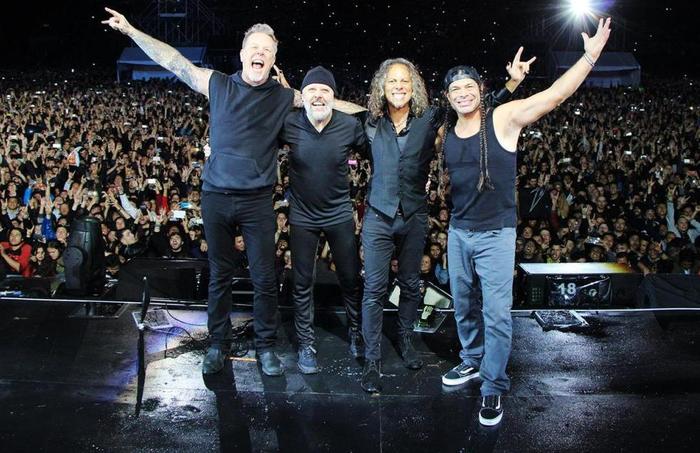 В Москве Metallica исполнила "Группу крови" Цоя