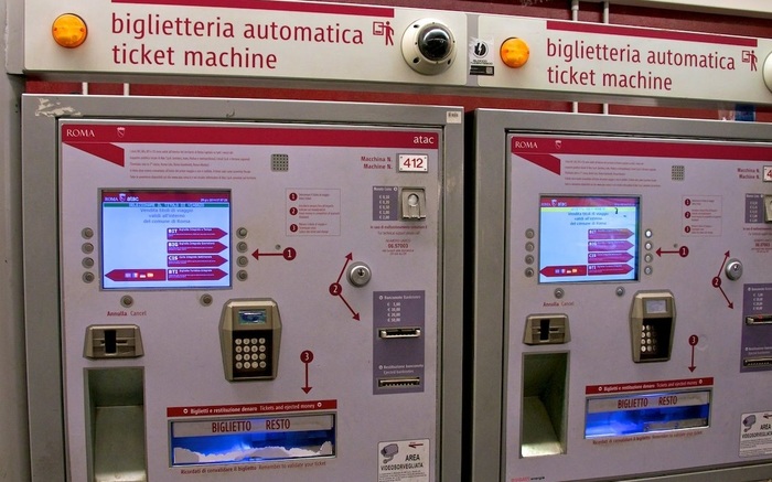 В Риме пустые бутылки стали менять на билеты в метро
