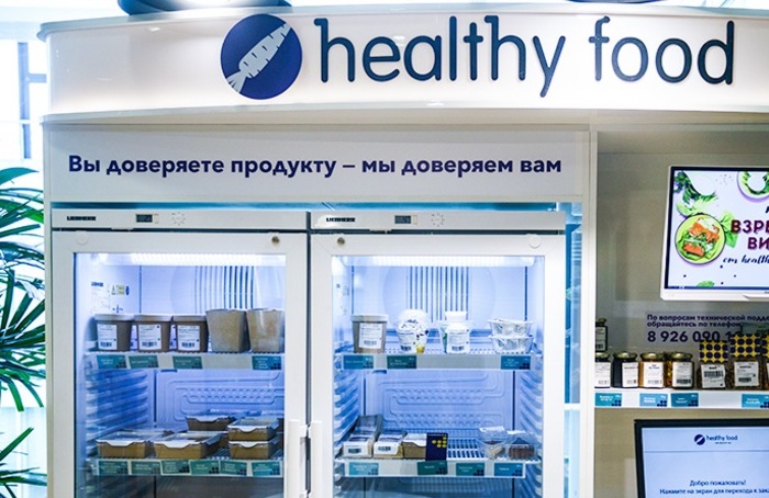 Более 90 человек отравились едой из автоматов в Москве
