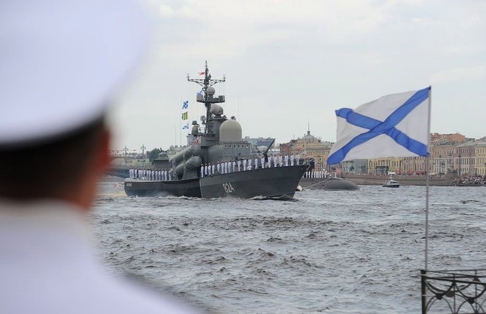Россияне уверены, наш флот - самый сильный в мире