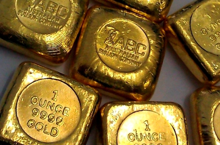 Цена золота побила 6-летний рекорд
