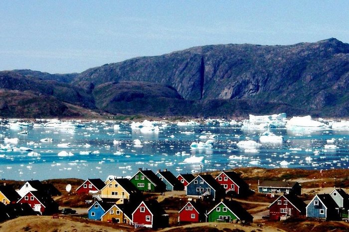 За день льды Гренландии сократились на 12 млрд тонн