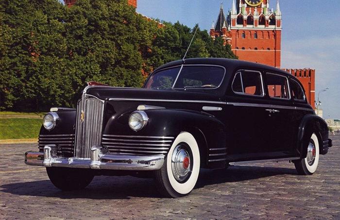 Парад ретроавтомобилей пройдет у Музея Победы в Москве