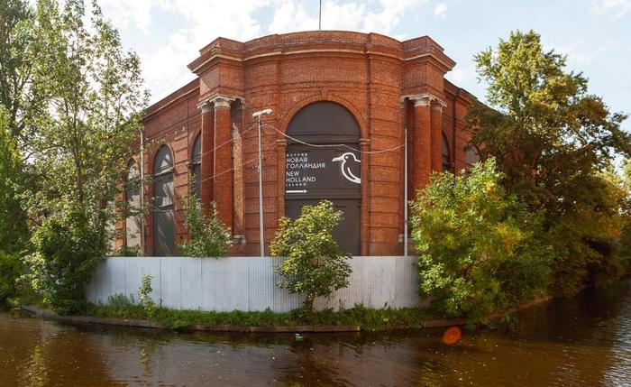 В "Новой Голландии" в Петербурге откроется филиал музея "Гараж"