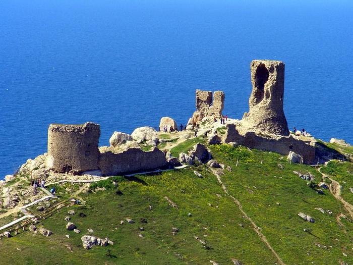 Концепцию реконструкции генуэзской крепости в Севастополе разработают к декабрю 
