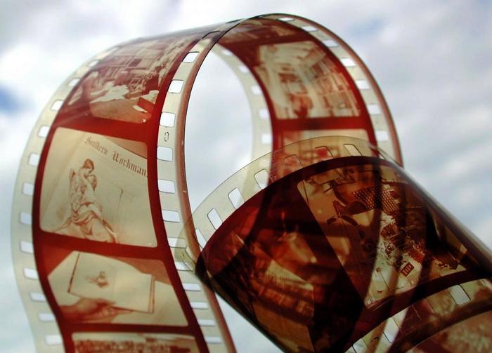 100 российских фильмов покажут на фестивале "Спутник над Польшей" в Варшаве