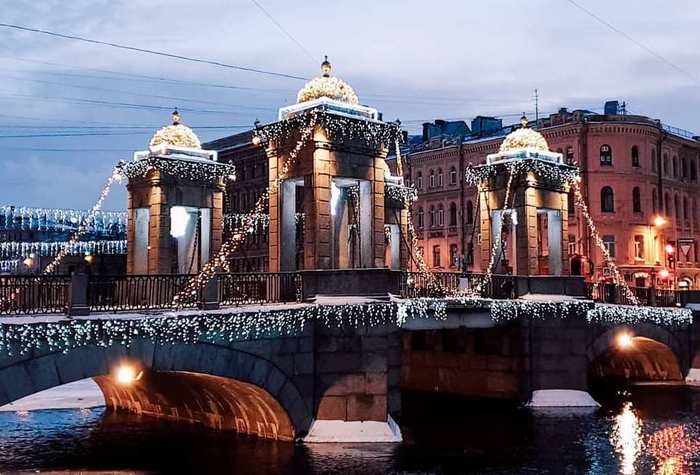 "Рождественский парад" начнется в Петербурге 7 декабря