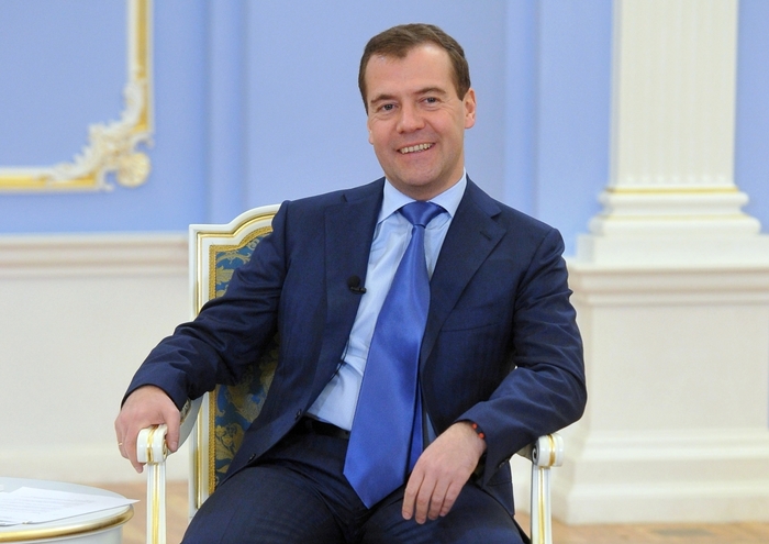 Медведев признался, что работает под музыку