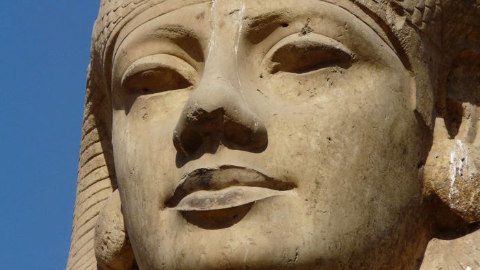 Уникальную статую фараона Рамзеса нашли в Египте