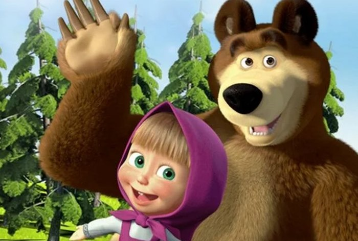 YouTube-каналы "Маши и Медведя" стали обладателями "бриллиантовой кнопки"