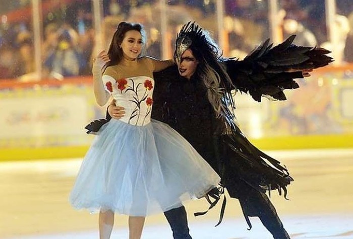 Навка похвалила выступление Загитовой в ледовом шоу "Спящая красавица"