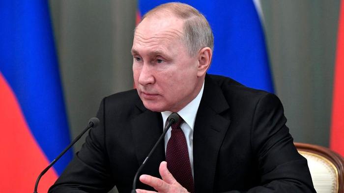 Путин внес в Госдуму проект закона о поправках в Конституцию